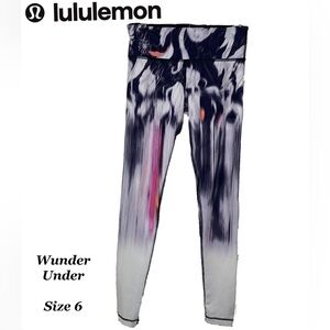 LuluLemon 💜 Wunder Under Leggings 💕